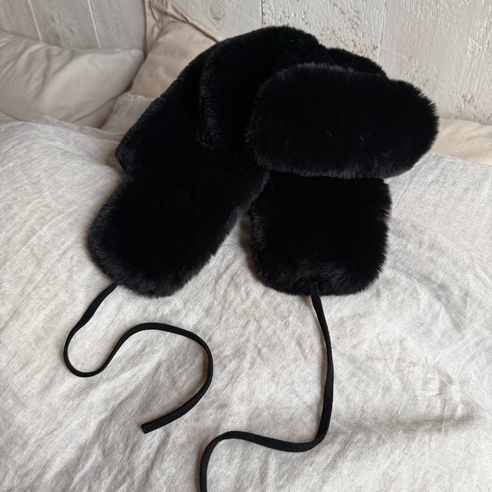 J. McLaughlin Black Faux Fur Hat